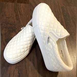 Mudd Beyley Slip-on Tennis Shoe